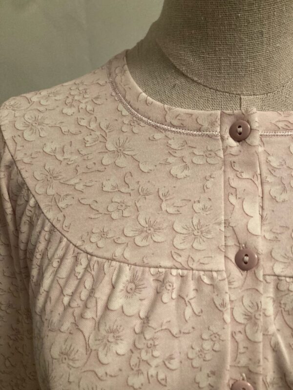 Camicia da notte in caldo cotone con carrè "Linclalor" - immagine 3